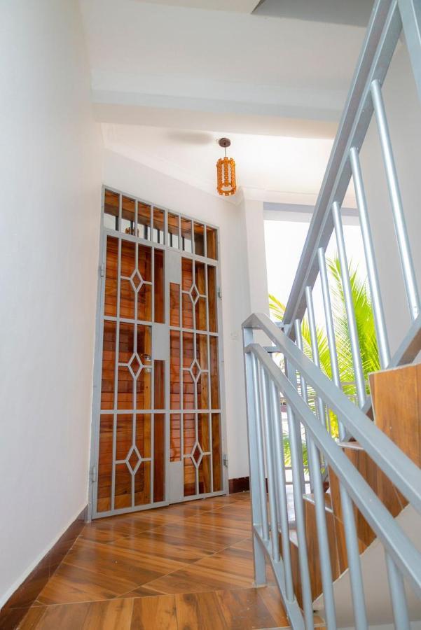Mangi Mangi Accomodation 南威 外观 照片